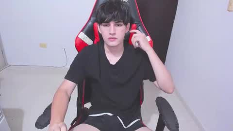 eren_tatakae online show from 12/16/25, 02:27