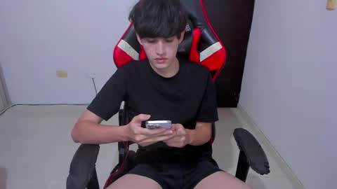 Snapshot of eren_tatakae chatting on 04/01/26, 11:57 eren_tatakae online show from 04/01/26, 11:57