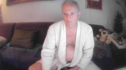 Eric online show from 01/04/25, 04:33