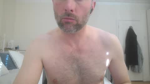 Snapshot of eric334418 chatting on 03/03/25, 02:26 eric334418 online show from 03/03/25, 02:26