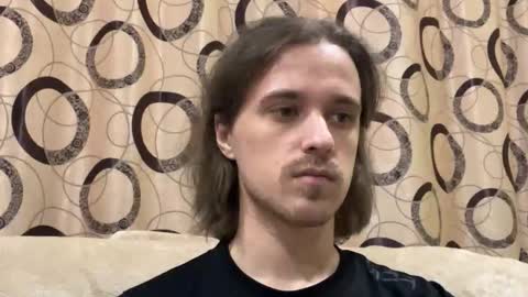 Snapshot of eric_blond chatting on 11/02/25, 10:56 Eric online show from 11/02/25, 10:56