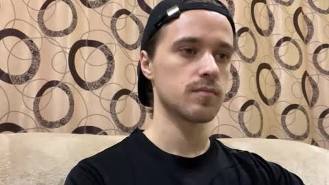 Snapshot of eric_blond chatting on 11/03/25, 04:52 Eric online show from 11/03/25, 04:52