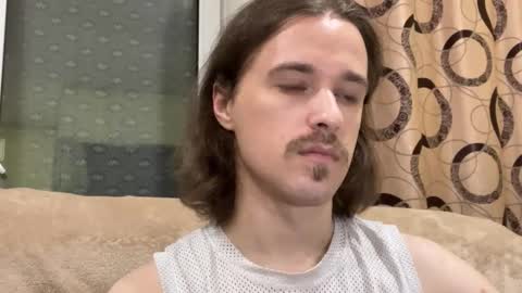 Snapshot of eric_blond chatting on 11/11/25, 05:24 Eric online show from 11/11/25, 05:24