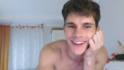 Eric Crush online show from 10/08/25, 04:21