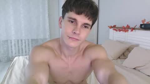 Eric Crush online show from 11/06/25, 04:02