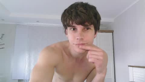 Eric Crush online show from 06/03/26, 04:26