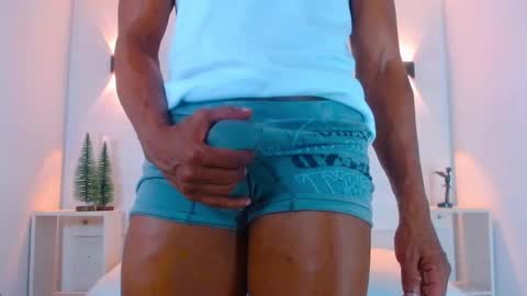 Eric Latino online show from 01/06/25, 03:53