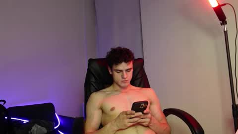 Snapshot of eric_poston chatting on 10/11/25, 05:33 online show from 10/11/25, 05:33