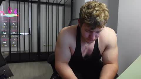 Snapshot of eric_poston chatting on 10/12/25, 05:39 online show from 10/12/25, 05:39