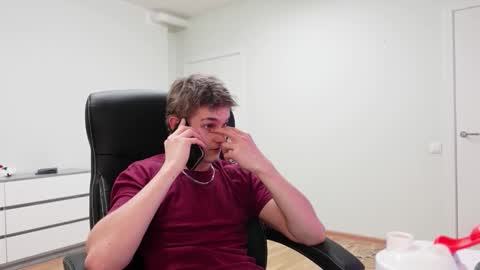 Snapshot of eric_poston chatting on 11/18/25, 05:39 online show from 11/18/25, 05:39