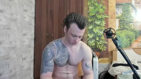 Eric online show from 11/18/25, 01:22