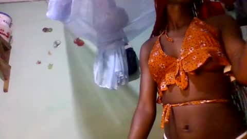 Snapshot of erica843871 chatting on 09/13/25, 07:46 Erica online show from 09/13/25, 07:46