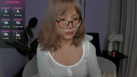 Snapshot of erica_asti chatting on 11/20/25, 02:45 erica_asti online show from 11/20/25, 02:45