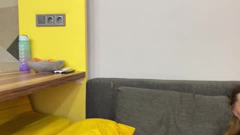 erica_dav online show from 10/10/25, 04:00