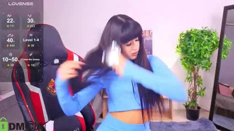 Snapshot of erica_peach chatting on 11/15/25, 04:47 Erika online show from 11/15/25, 04:47