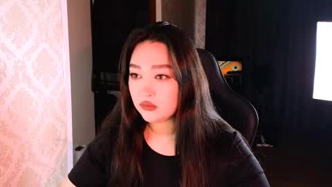 Snapshot of erica_wayne chatting on 11/20/25, 09:20 Erica Wayne online show from 11/20/25, 09:20