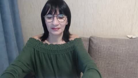 ericablack8 online show from 10/03/25, 02:25