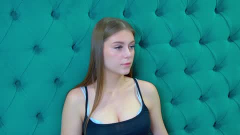 Snapshot of ericafoxes chatting on 06/30/26, 06:25 EricaFoxes online show from 06/30/26, 06:25
