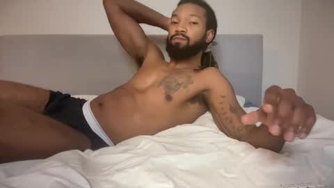 Snapshot of ericandnikkixposed chatting on 09/28/25, 07:03 Eric and Nikki online show from 09/28/25, 07:03