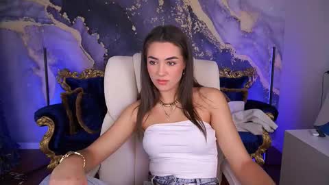 Erica online show from 09/26/25, 06:17