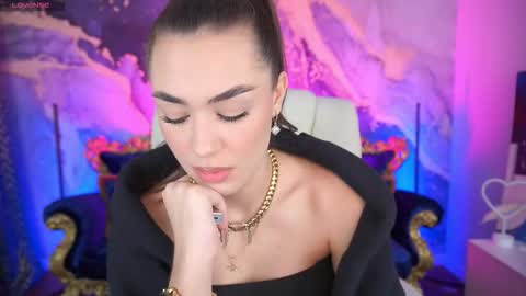 Erica online show from 11/08/25, 02:06