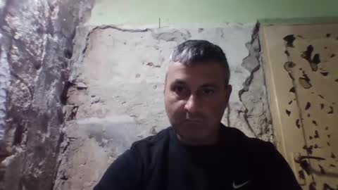 Snapshot of ericboy32 chatting on 10/07/25, 03:14 eric online show from 10/07/25, 03:14