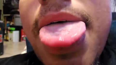 Snapshot of erick346 chatting on 02/10/25, 04:19 erick346 online show from 02/10/25, 04:19