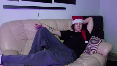 ERICK GRANT online show from 12/23/24, 06:27