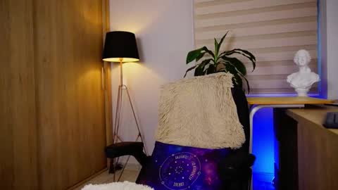 Snapshot of erick_thompson chatting on 11/27/25, 09:06 Erick Thompson online show from 11/27/25, 09:06