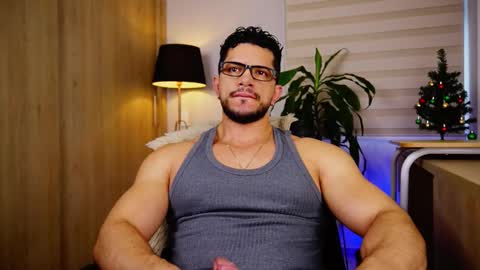 Snapshot of erick_thompson chatting on 12/05/25, 07:32 Erick Thompson online show from 12/05/25, 07:32