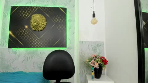   online show from 01/03/25, 09:36