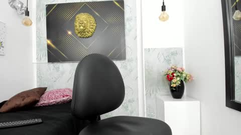   online show from 01/09/25, 03:47