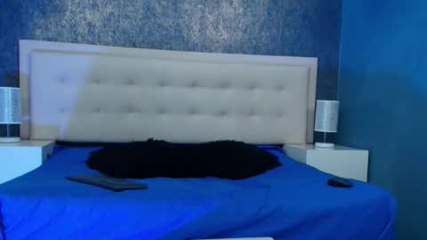   online show from 09/15/25, 03:06