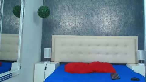 Snapshot of erick_zhimerman chatting on 11/09/25, 04:22 online show from 11/09/25, 04:22