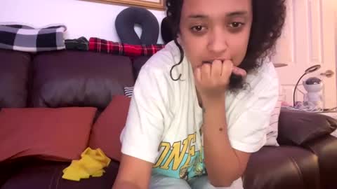 Lea  Erik online show from 12/24/24, 03:37