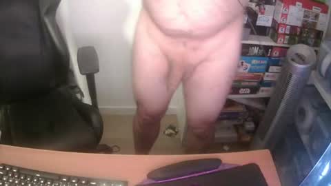 Snapshot of erik_dapper chatting on 08/04/26, 07:49 Erik Dapper online show from 08/04/26, 07:49