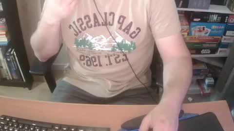 Snapshot of erik_dapper chatting on 08/08/26, 11:34 Erik Dapper online show from 08/08/26, 11:34