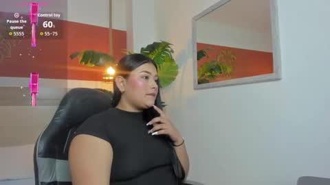 erika_boss_ online show from 09/17/25, 07:48