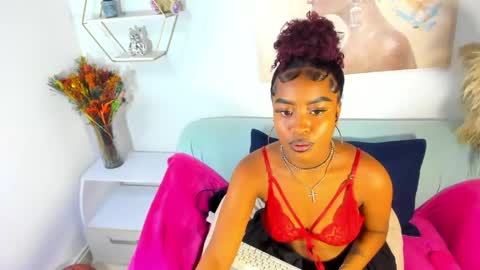 Snapshot of erika_lyrics chatting on 04/23/26, 05:41 E R I K A - L Y R I C S online show from 04/23/26, 05:41