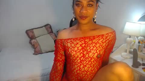 erika_madrigal online show from 02/10/25, 09:14