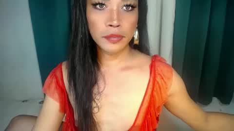 erika_madrigal online show from 10/01/25, 01:55