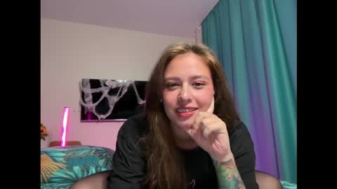 Snapshot of erika_miu chatting on 10/23/25, 06:39 Erika Miu online show from 10/23/25, 06:39