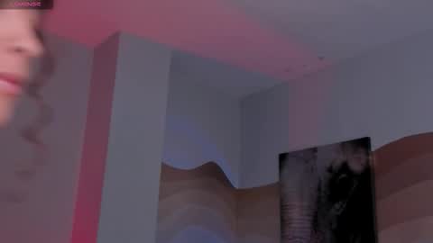 Erika Benz online show from 09/29/25, 12:21