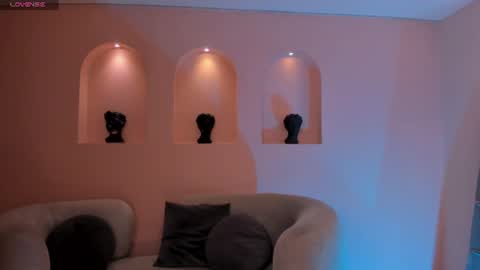 Erika Benz online show from 06/25/26, 12:20