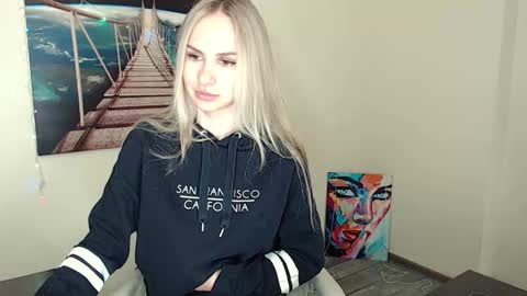 Erika online show from 10/02/25, 11:50