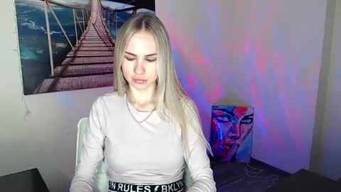 Erika online show from 10/07/25, 11:29