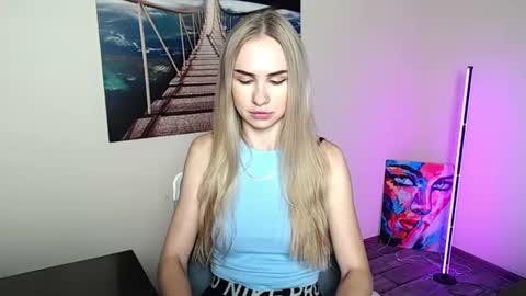 Erika online show from 06/24/26, 11:42