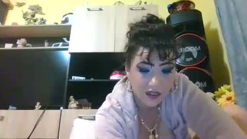 erikaguapa1989 online show from 11/27/25, 04:03