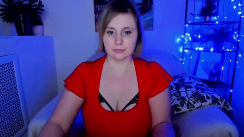 Snapshot of erikalov chatting on 12/22/24, 09:22 Adelina online show from 12/22/24, 09:22