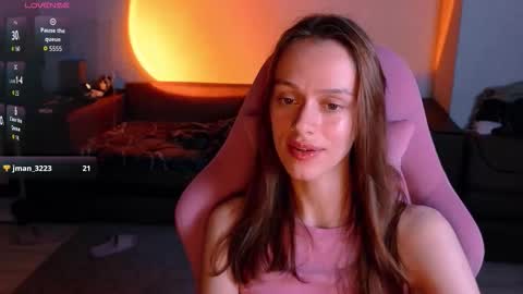 Erika online show from 09/11/25, 05:13